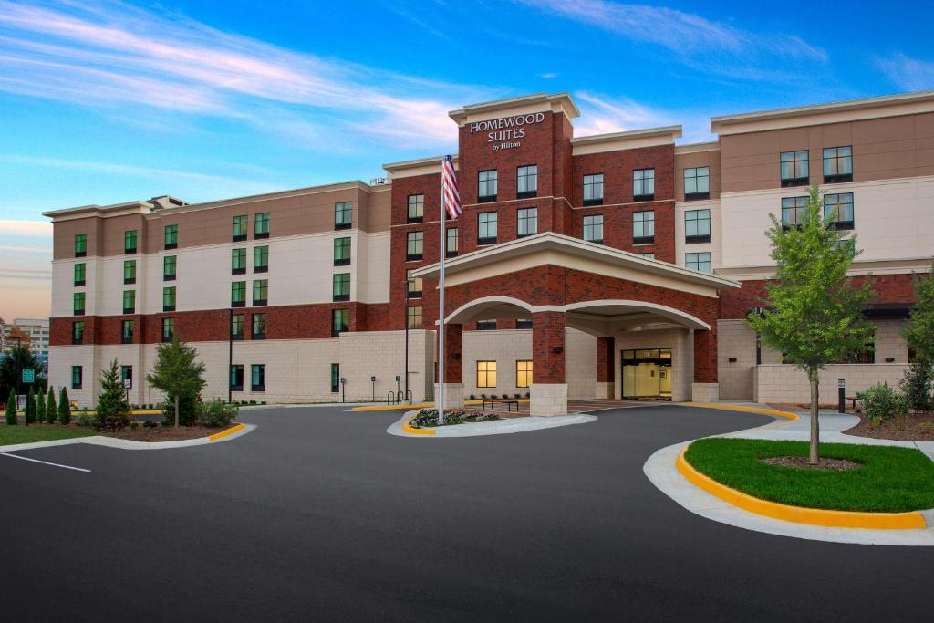 Homewood Suites by Hilton Reston image