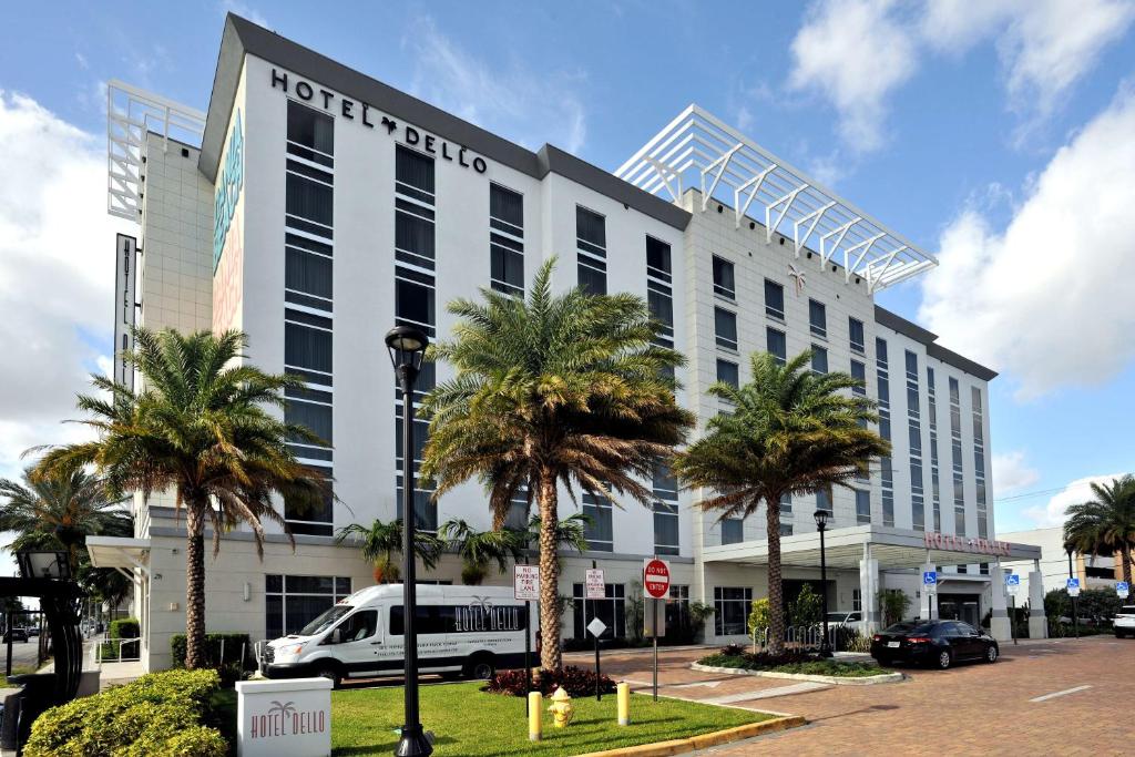 Hotel Dello Ft Lauderdale Airport, Tapestry Collection by Hilton photo 2