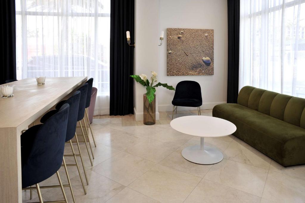 Hotel Dello Ft Lauderdale Airport, Tapestry Collection by Hilton photo 4