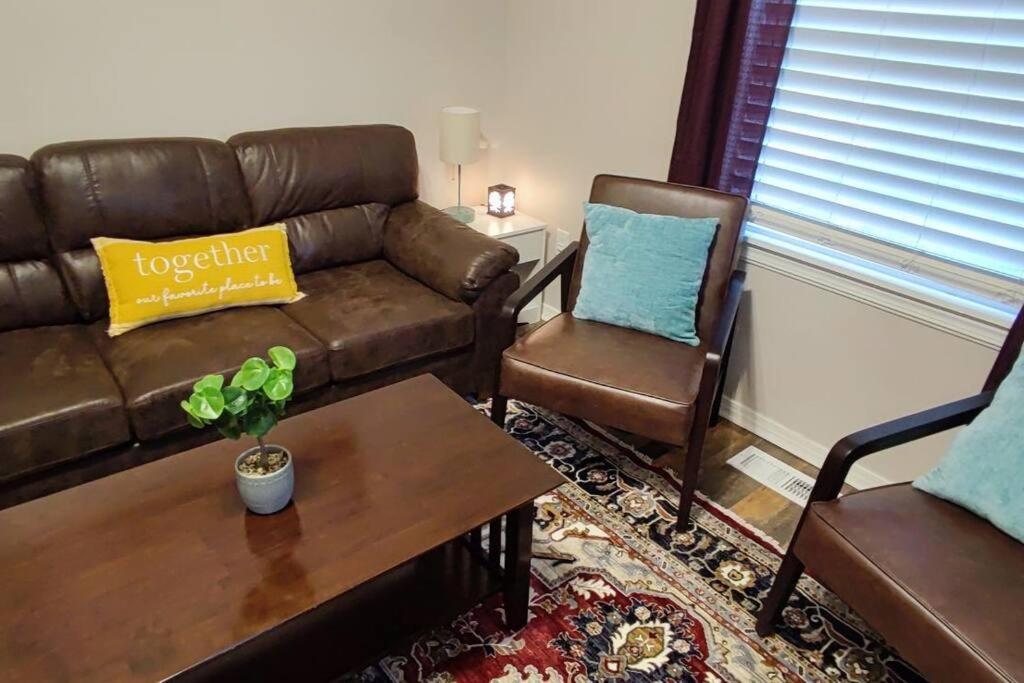 Downtown Charm Two Bedroom Home photo 1