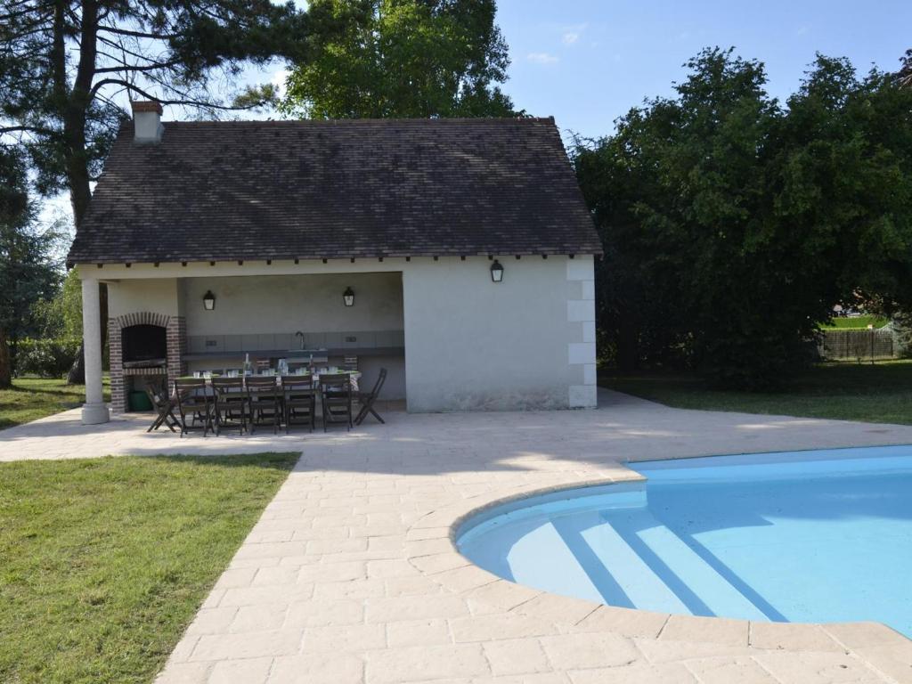 Gîte Saint-Georges-sur-Cher, 6 pièces, 12 personnes - FR-1-491-118 photo 1