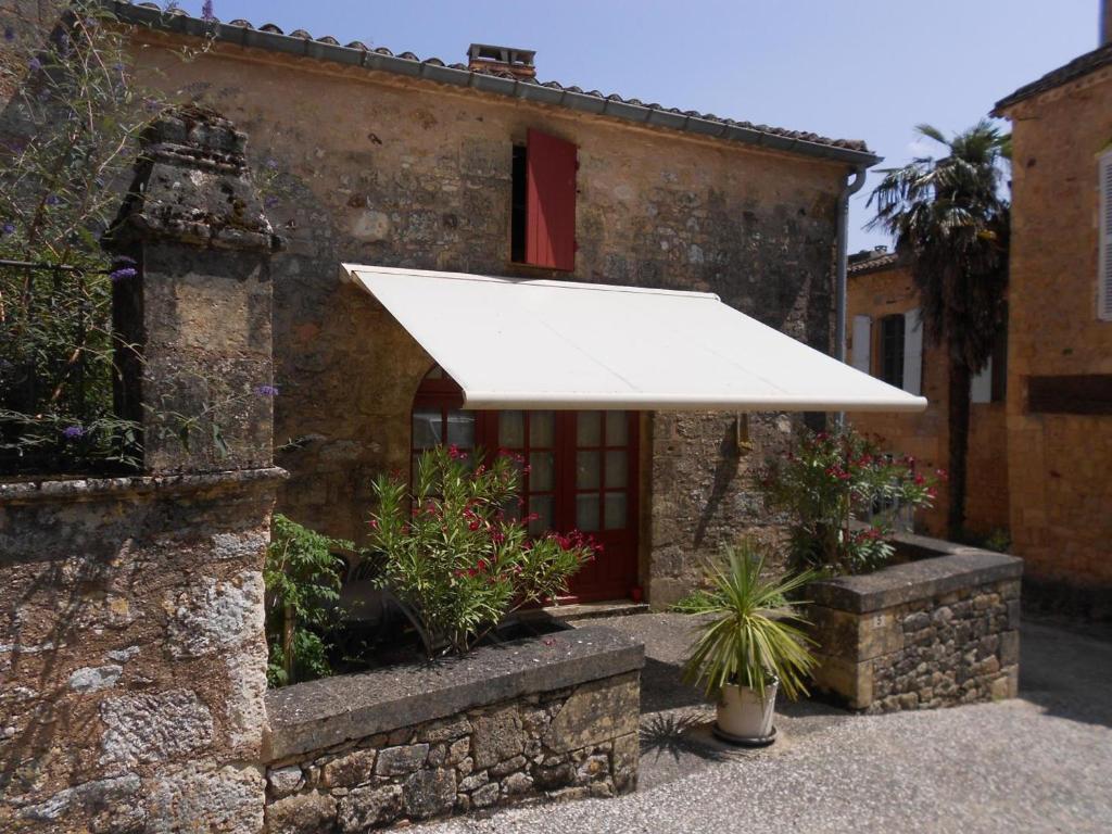 Gîte Biron, 4 pièces, 6 personnes - FR-1-616-134