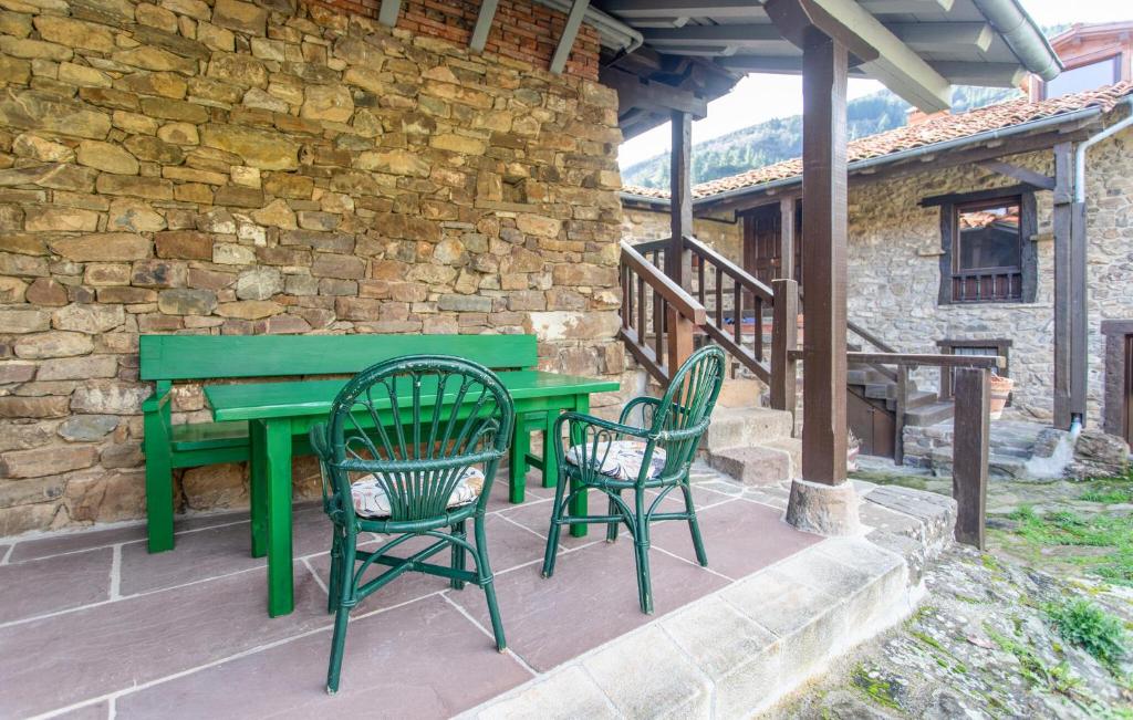 2 Bedroom Awesome Home In Cabezn De Liebana photo 1