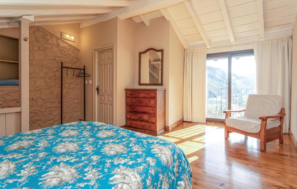 2 Bedroom Awesome Home In Cabezn De Liebana photo 3