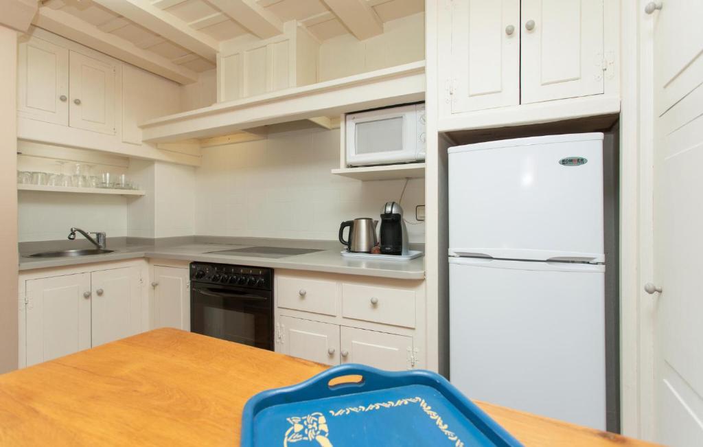 1 Bedroom Awesome Home In Cabezon De Liebana photo 1