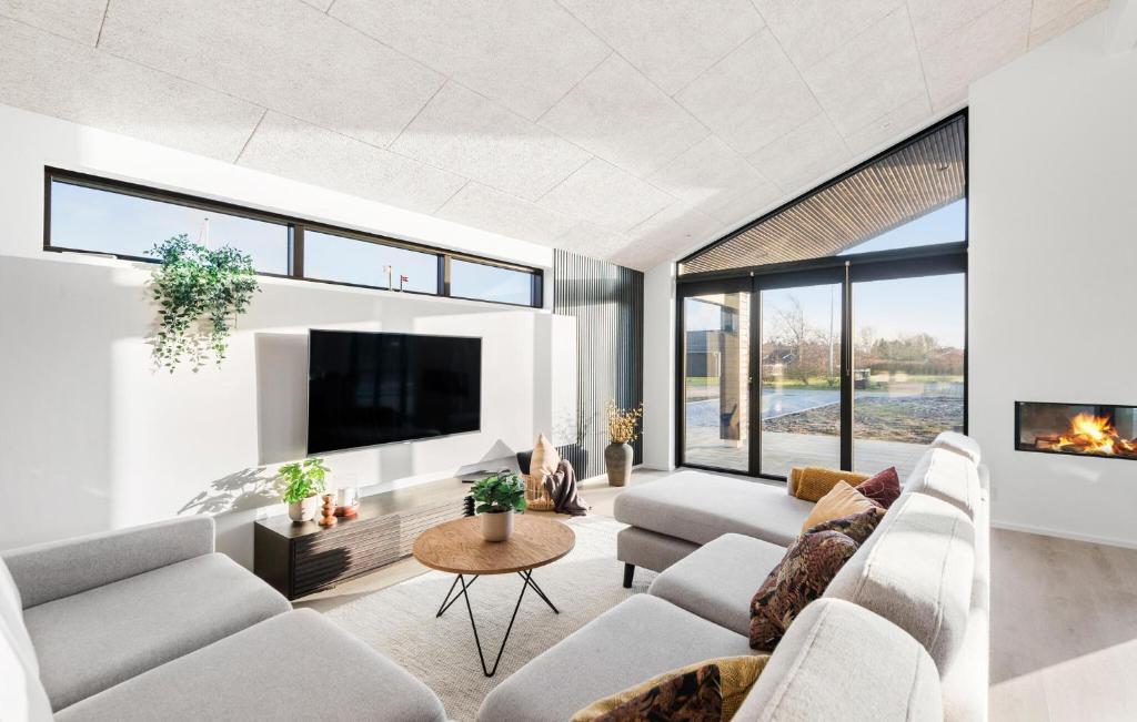 Stunning Home In Hemmet With Wifi photo 2