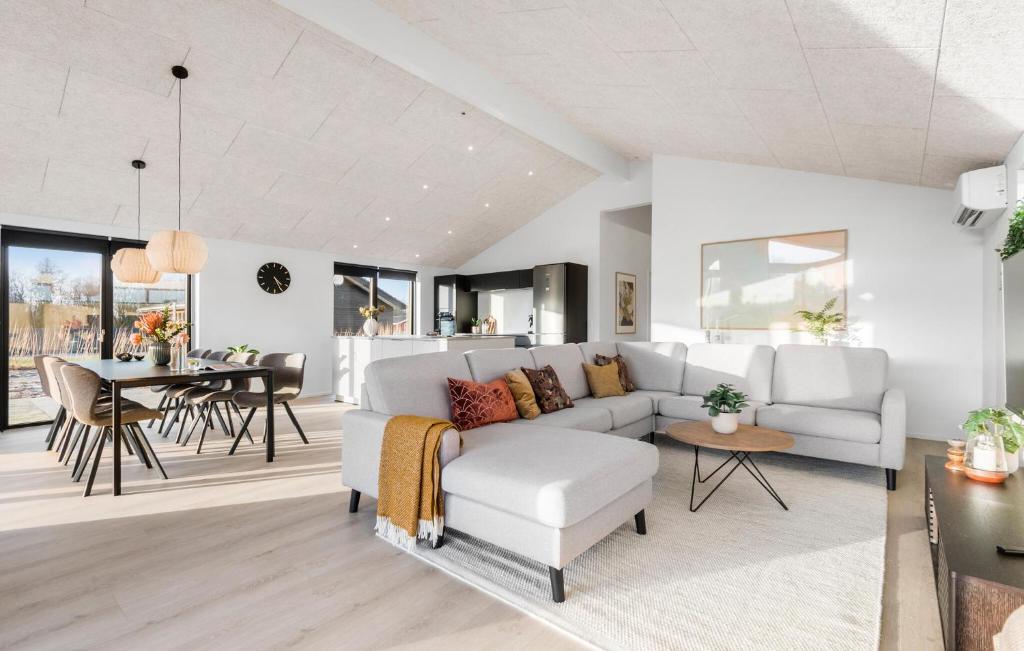 Stunning Home In Hemmet With Wifi photo 3