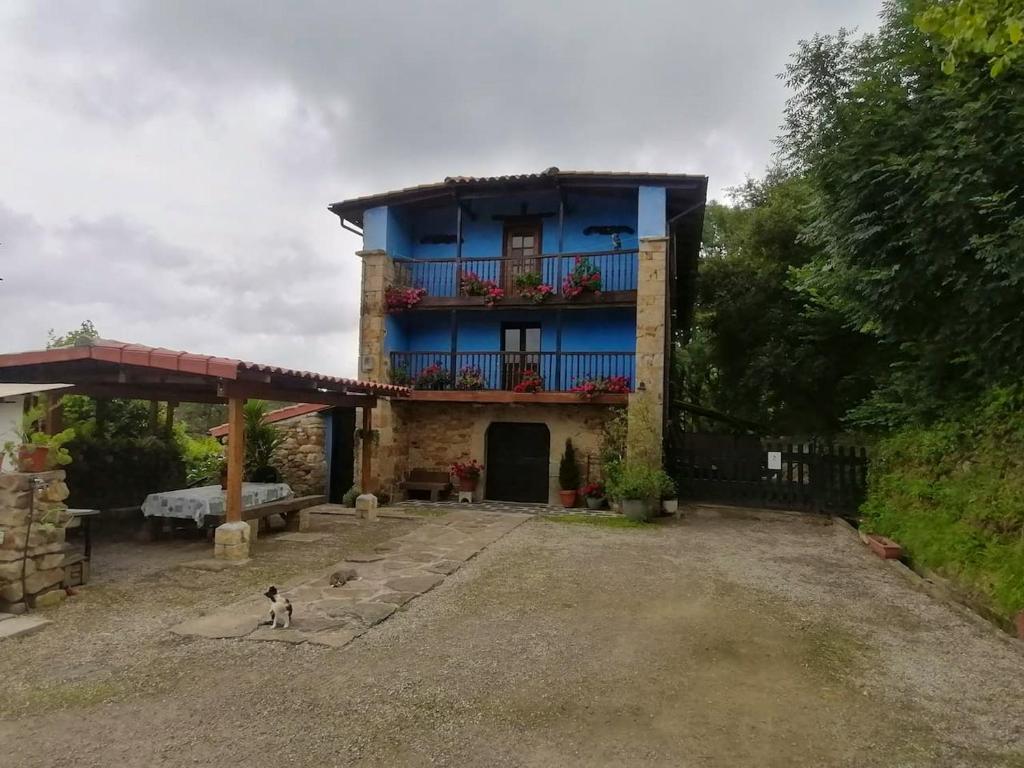 4 bedrooms house with terrace and wifi at Ampuero photo 2