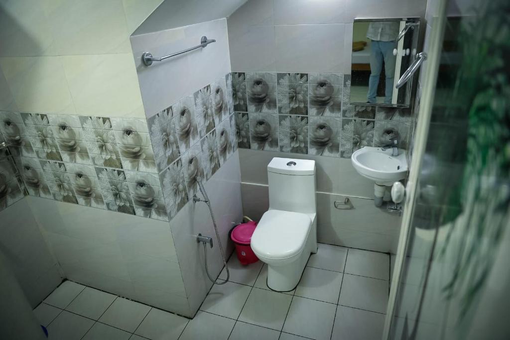 SILVER HOMES Service Apartments photo 4
