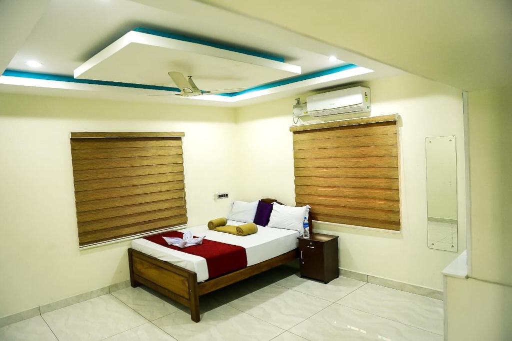SILVER HOMES Service Apartments photo 3