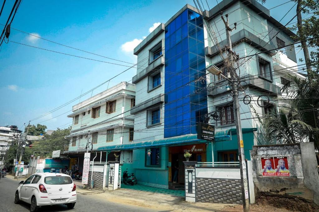 SILVER HOMES Service Apartments photo 1