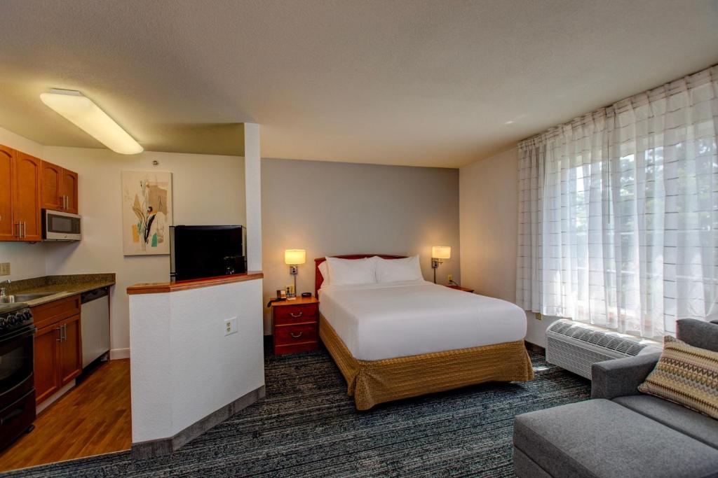 Towneplace Suites By Marriott Denver Southwest image