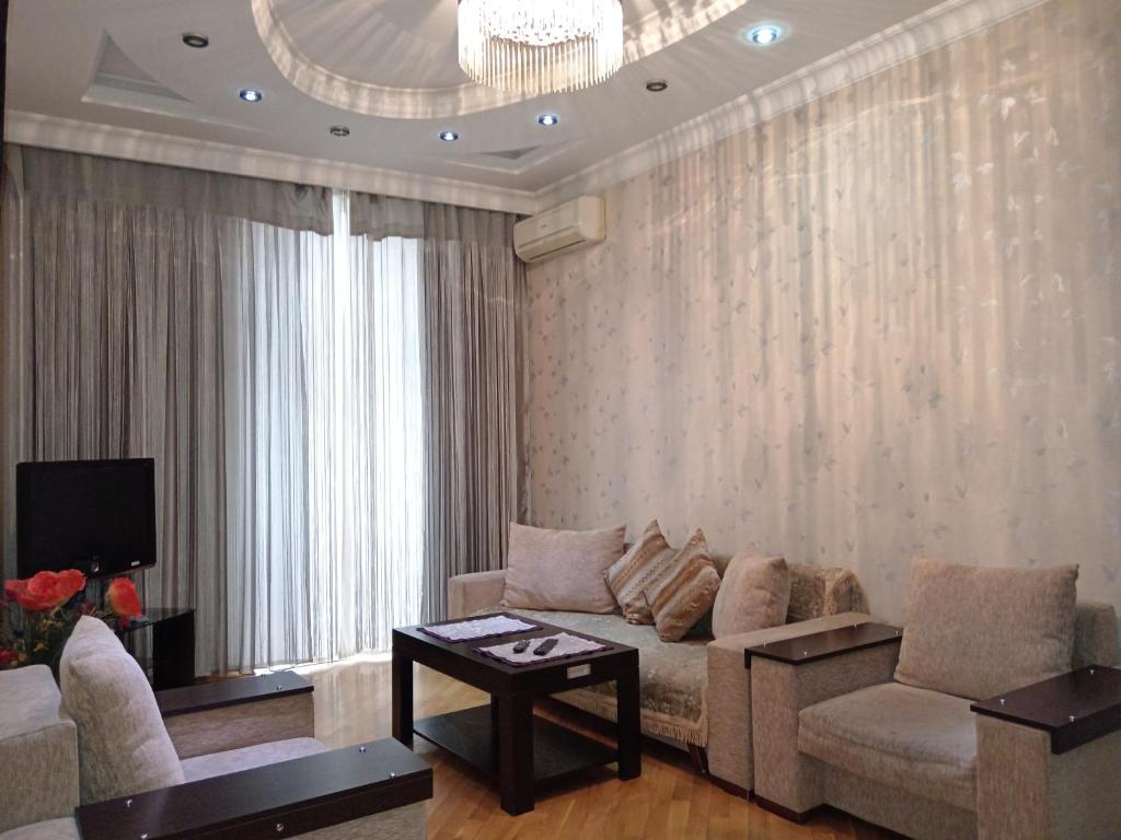 My sweet home on Gadzhibekova 105-119 photo 2