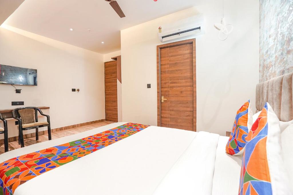 FabHotel The Comfort Inn photo 4