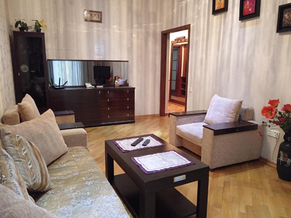 My sweet home on Gadzhibekova 105-119 photo 1
