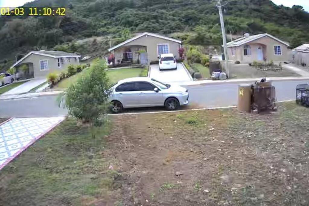 Cheerful Two-bedroom 1bath, WIFI, air conditioning photo 2