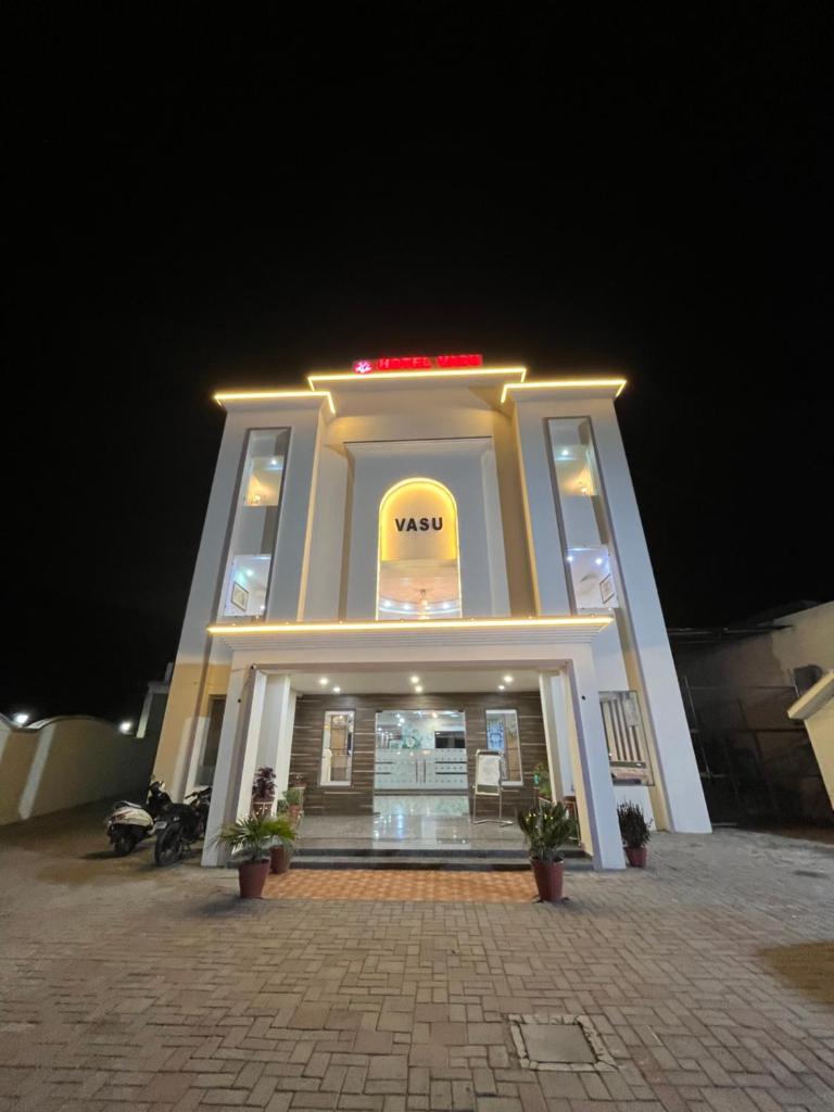 Hotel Vasu International