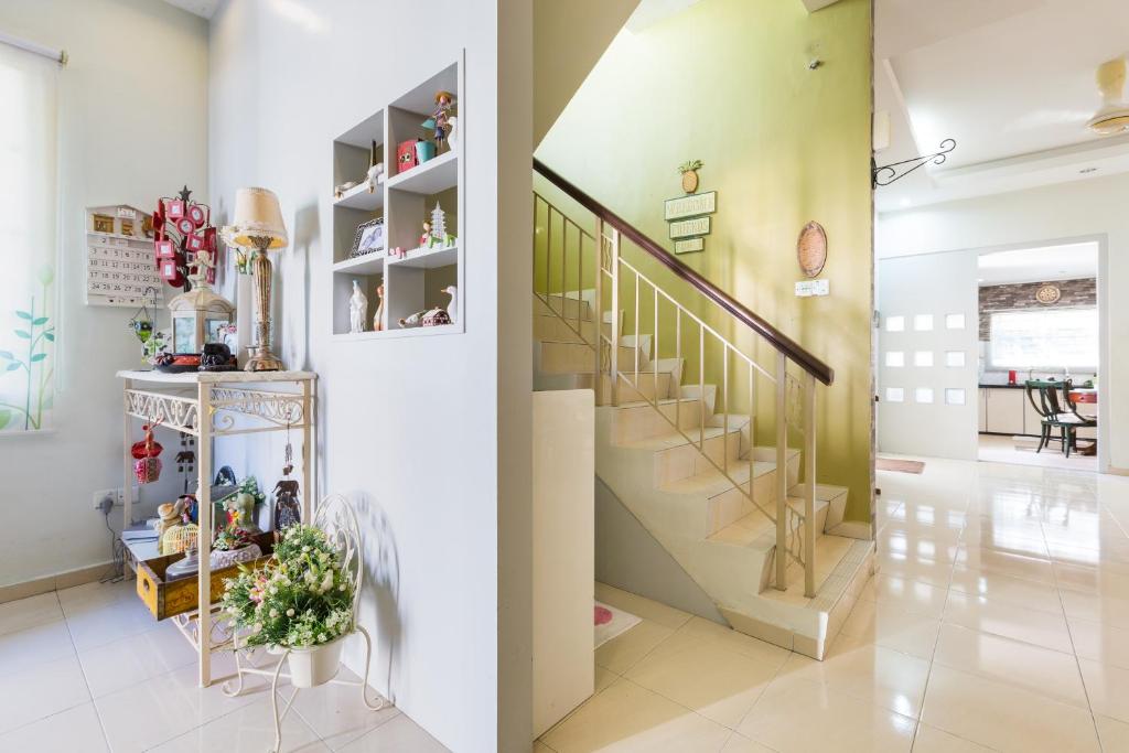 Cosy HomeStay at Penang Island -Beach and Village photo 2