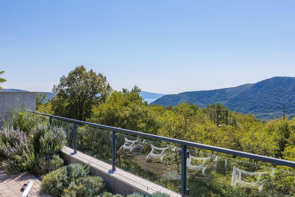 Exklusive Privatvilla in wunderbarer Natur photo 4