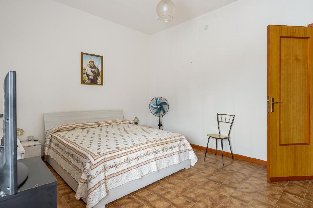 Spiaggia di Buggerru-Roomy Apartment with Balcony! photo 4