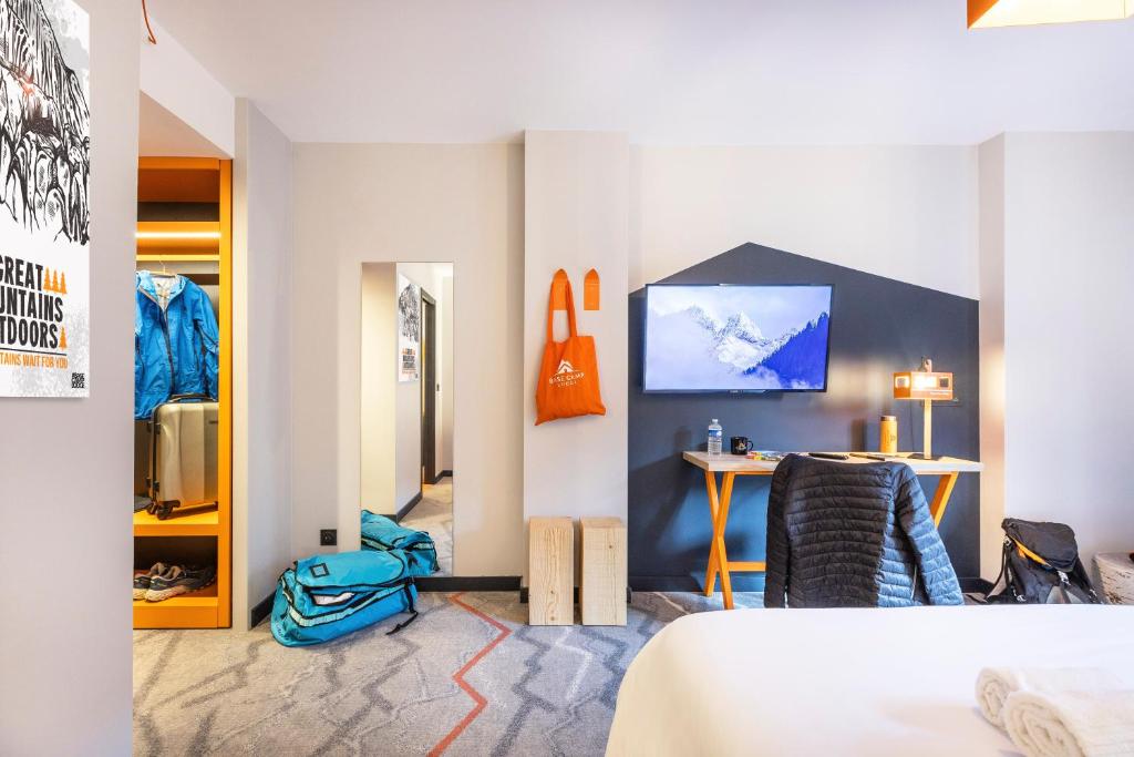 Hotel Base Camp Lodge - Albertville photo 4