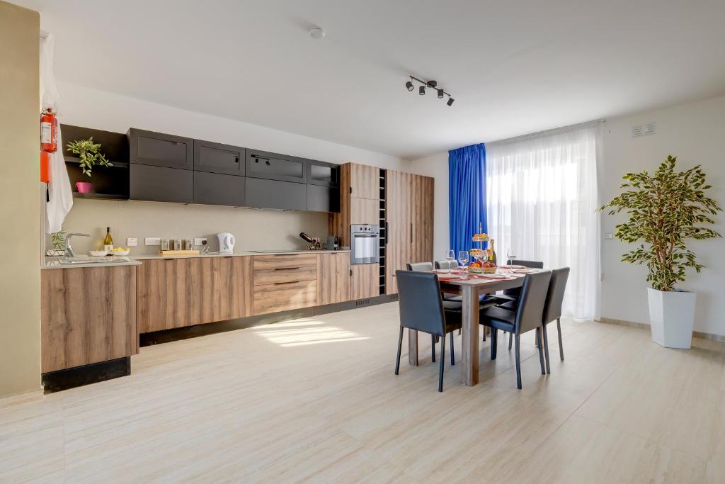 Salmar Court Holiday Apartments photo 2