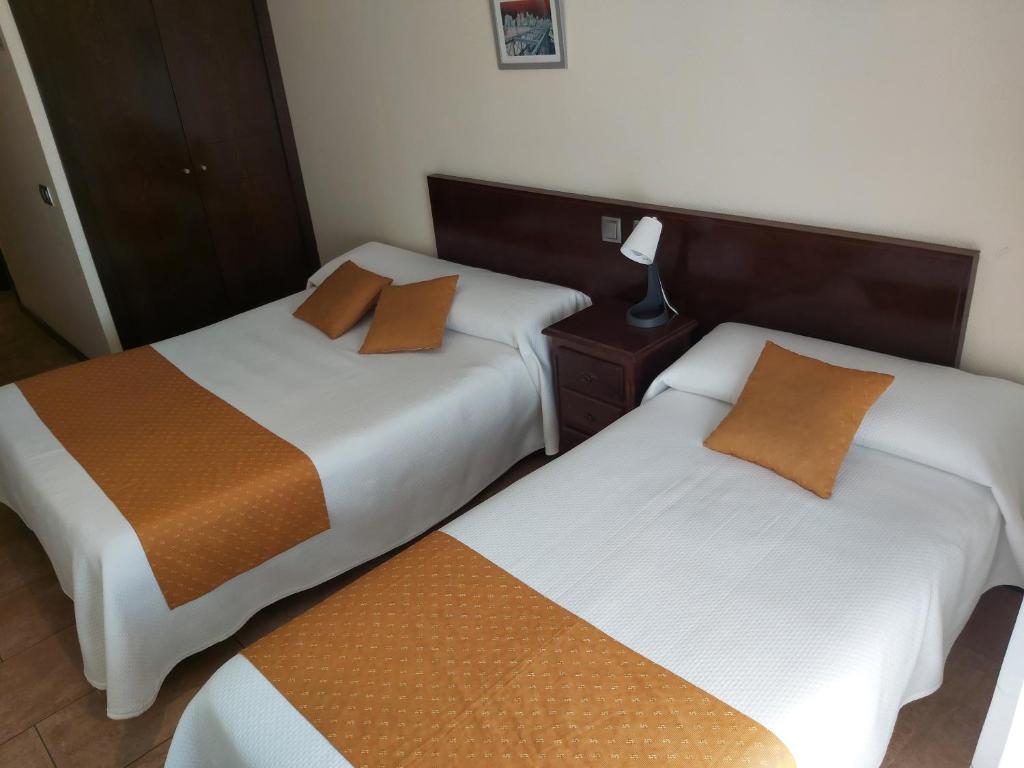 Hotel Complutense photo 3