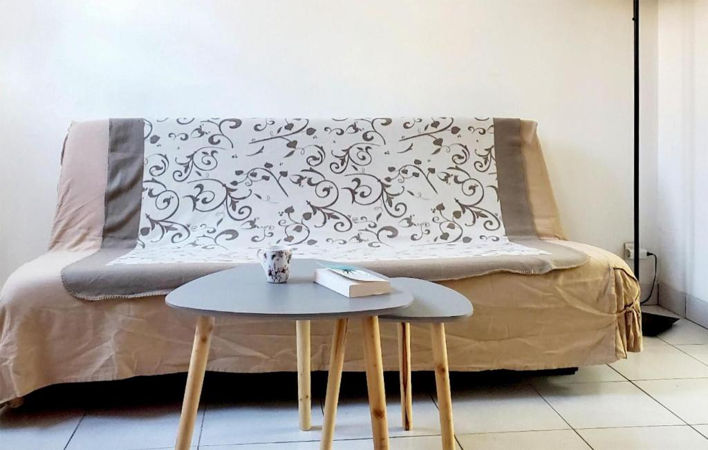 Lovely Home In Choisy-le-roi With Kitchen photo 1