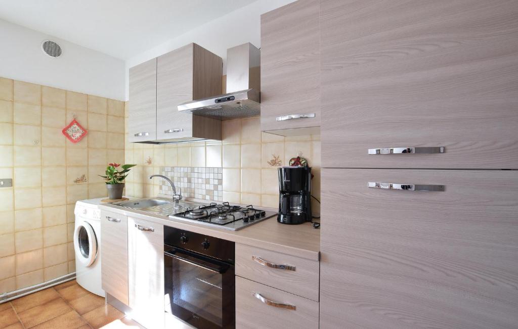 2 Bedroom Lovely Apartment In Bagolino, F, P,caffaro photo 1