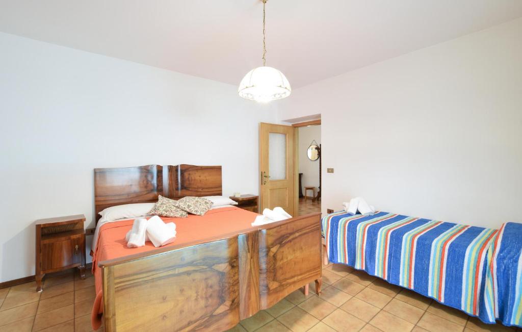 2 Bedroom Lovely Apartment In Bagolino, F, P,caffaro photo 4
