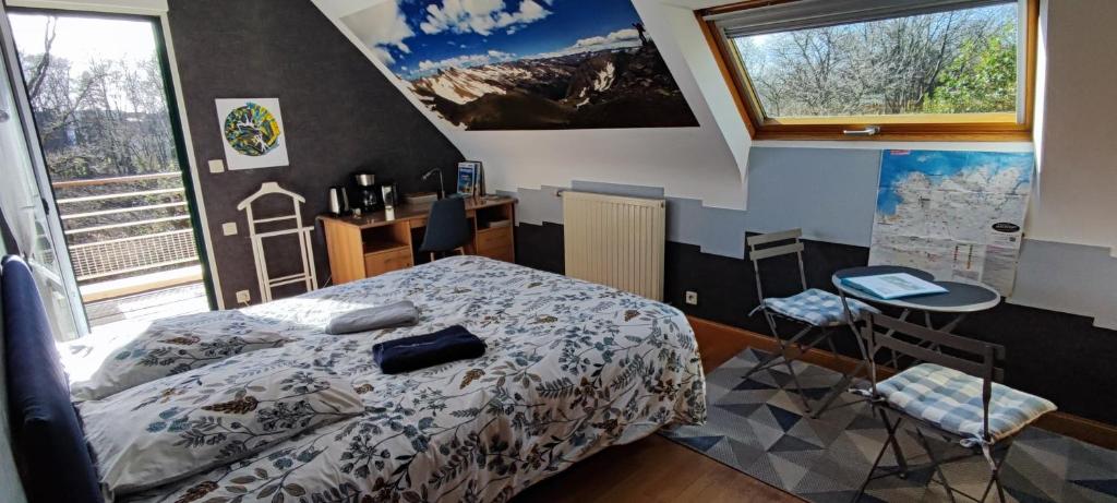 Grande chambre SDB privée avec balcon photo 1