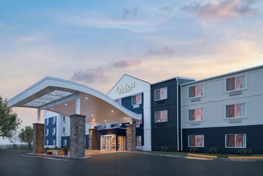 Fairfield Inn By Marriott Kansas City Airport image