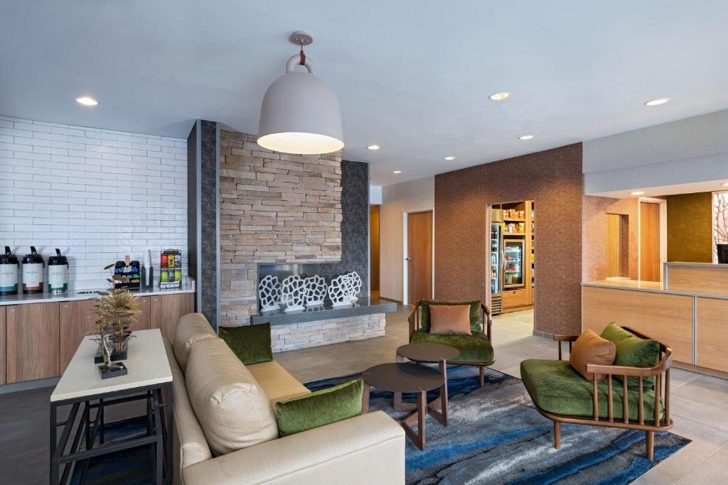 Fairfield Inn & Suites Kansas City Airport photo 2