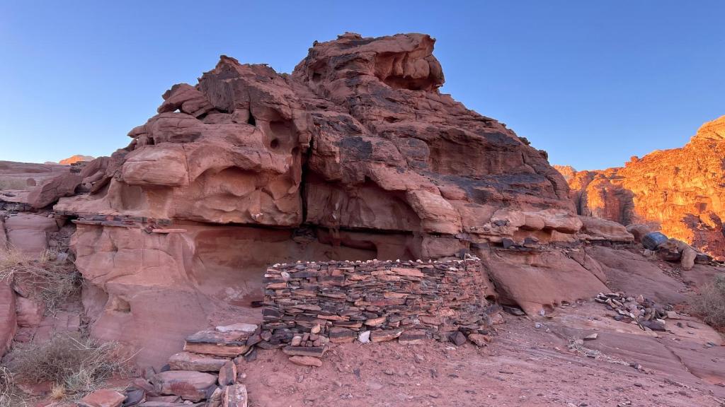 Wadi Rum Happy photo 1