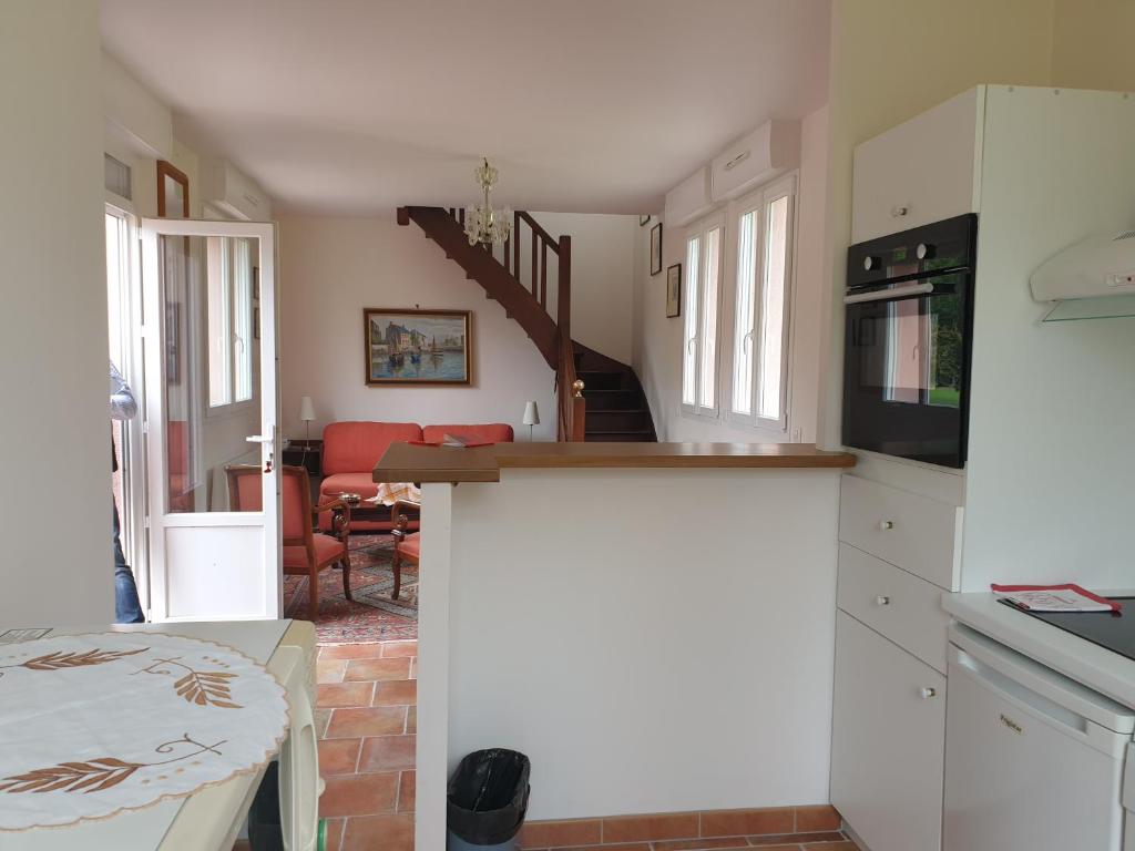 Albatros-Moyaux - maison des champs photo 1