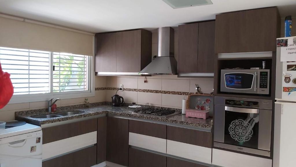 La Gringa: Casa amplia, luminosa, dos habitaciones