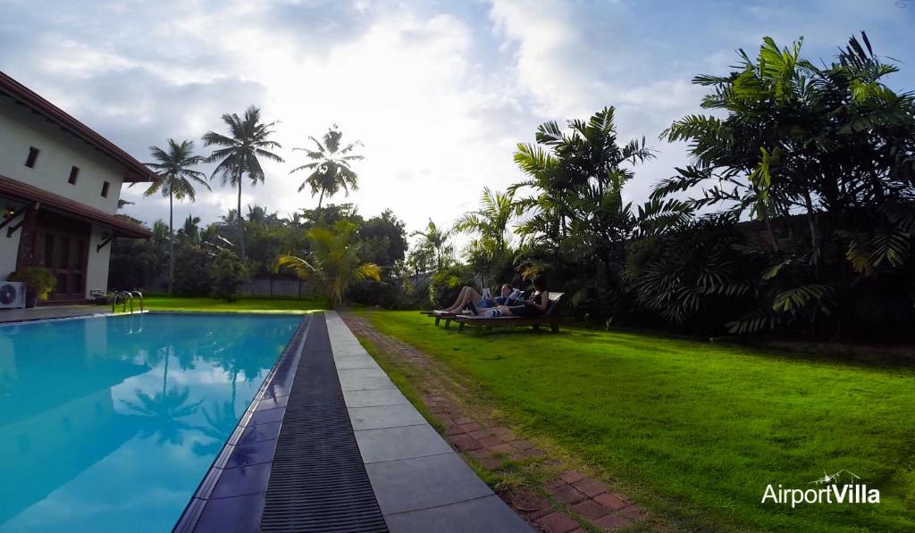 Airport Villa photo 3