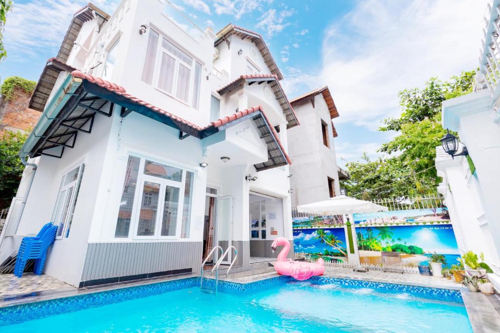 Biệt Thự ĐẶNG HOÀNG FREE KARAOKE VÀ BIDA