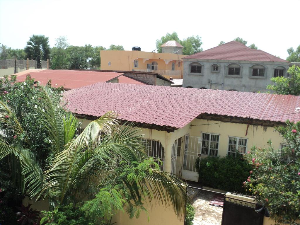 Fayes Afrikaans huisje Brusubi photo 2