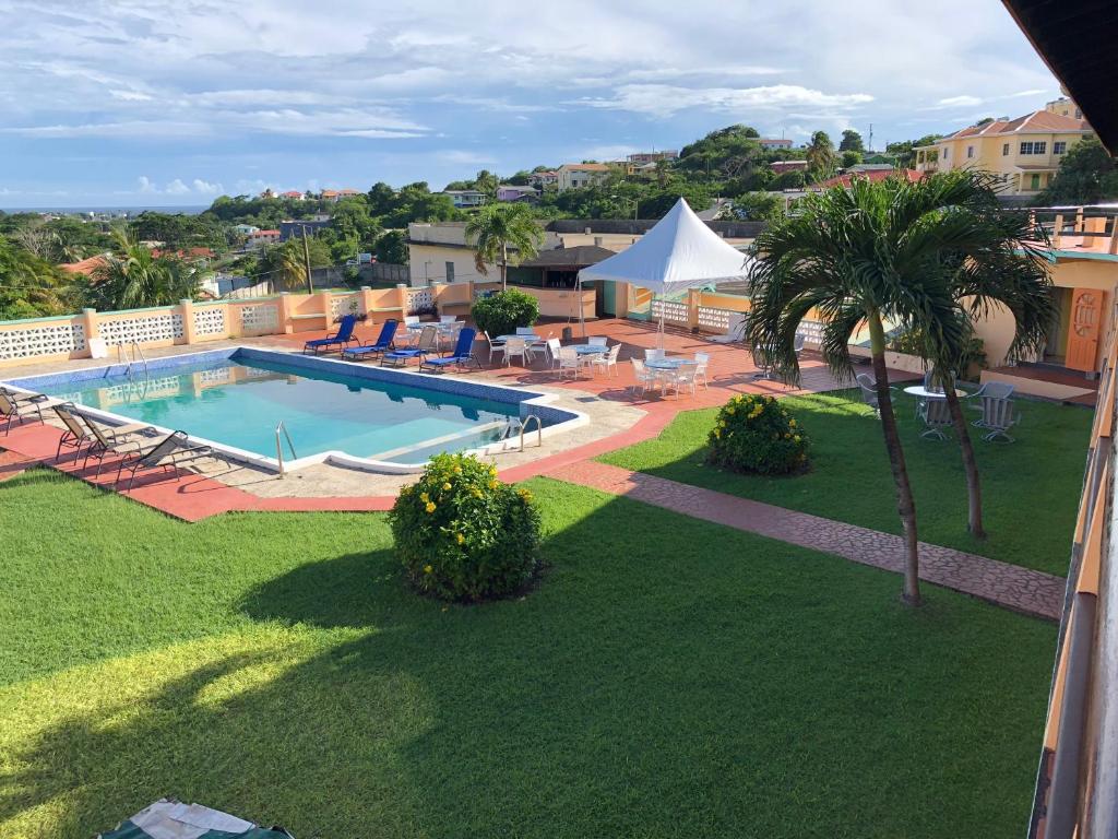 Point Salines Hotel Apartment 1