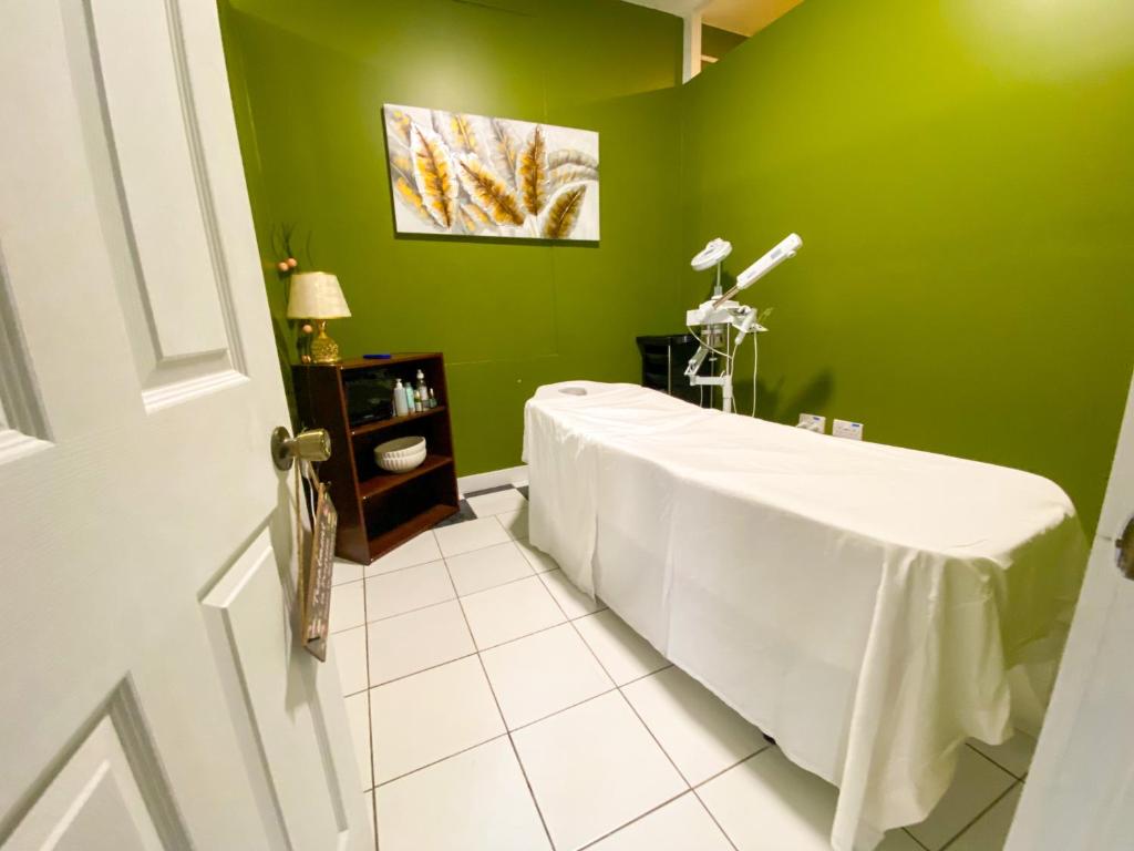 Point Salines Hotel Apartment 1 photo 1