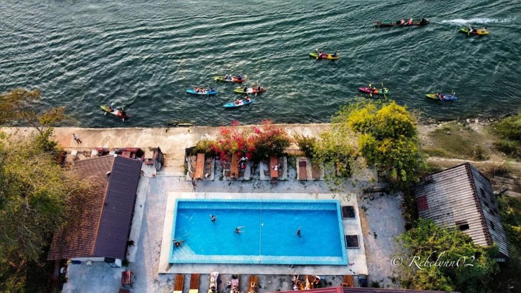 Riverside Garden Hostel photo 1