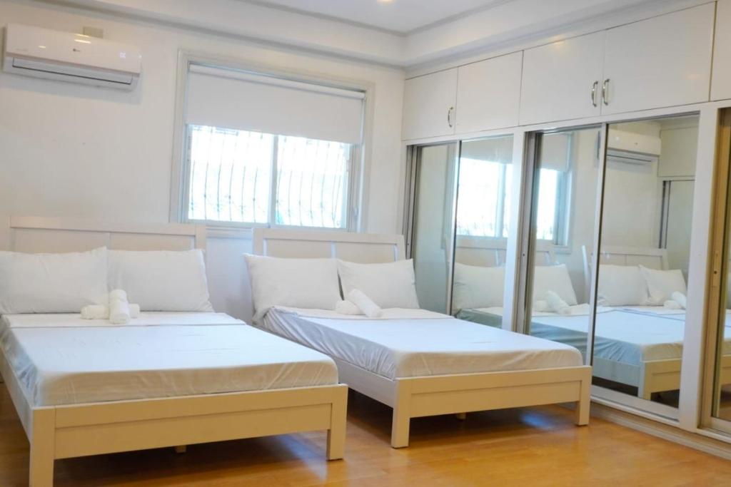 Makati Altean Apartment (Delfin Room) photo 4