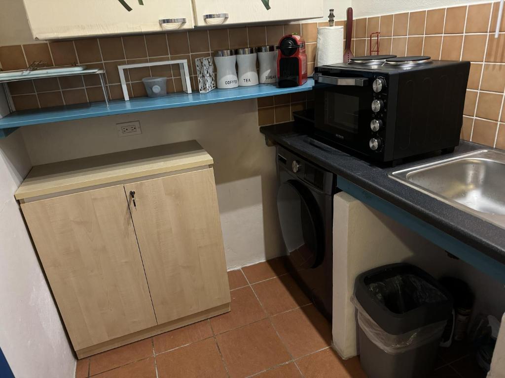 Charming 1-Bed Studio in Simpson Bay - Beacon Hill photo 3