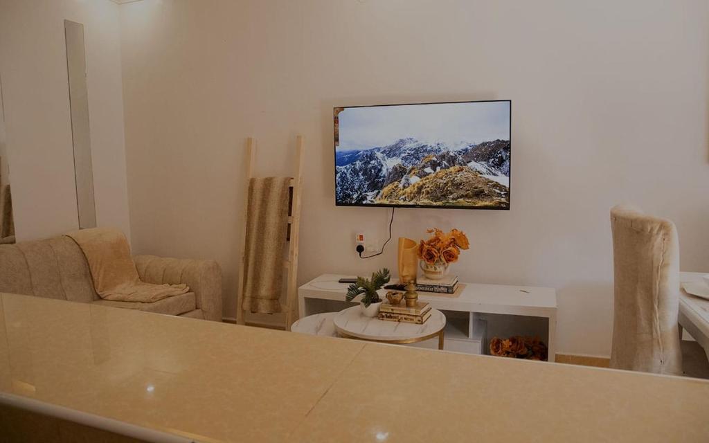 Cade Homes 2