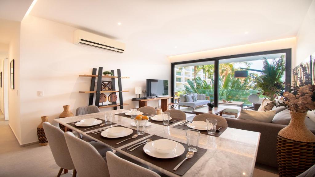 Aria Ocean View Condo 206 by Kivoya photo 3