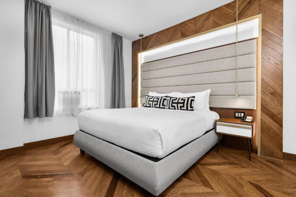 Hotel 32One image
