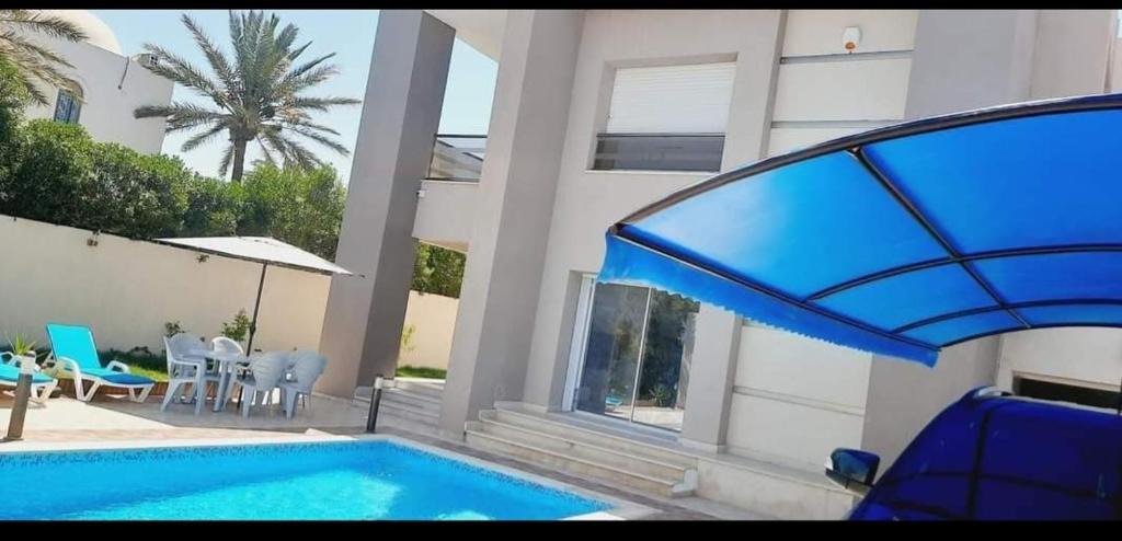 MAISON RITEl 4 photo 1