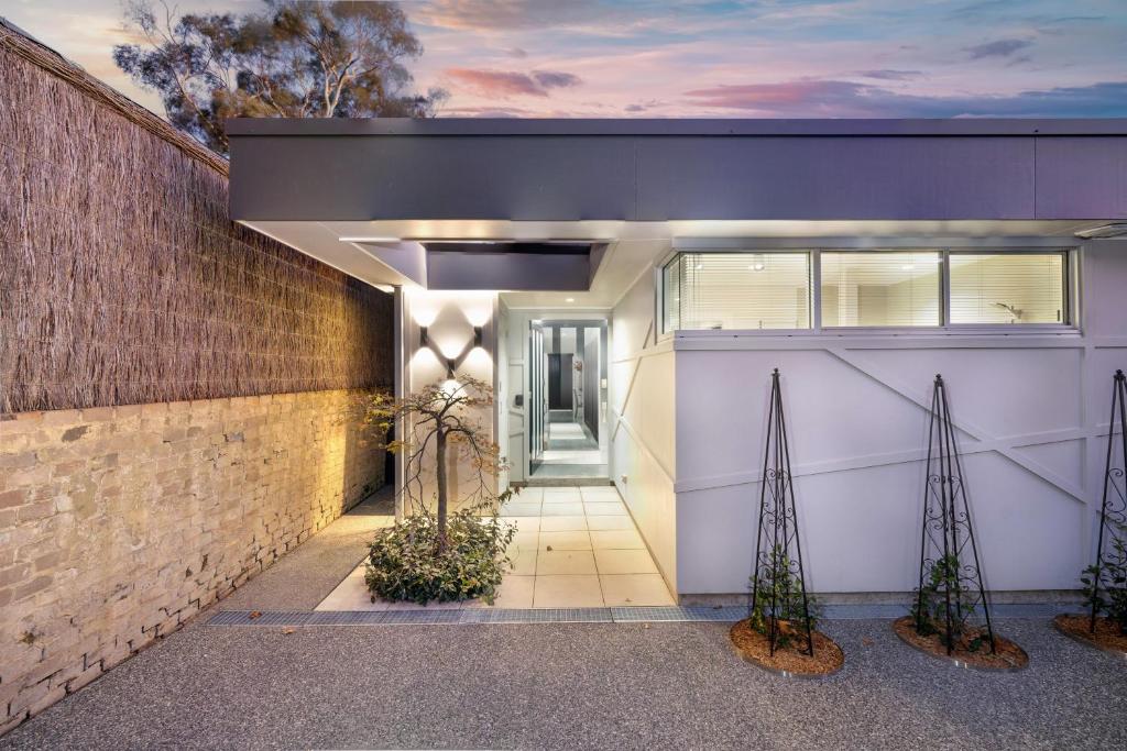 The Hidden Door Bowral Villa -the Love of Old Bowral photo 3