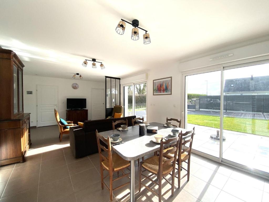 Pretty holiday home in Cotentin photo 3